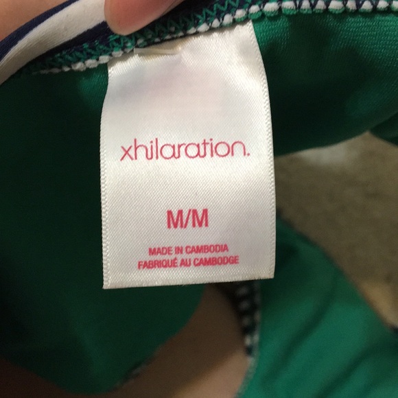 Striped bikini - Picture 3 of 6